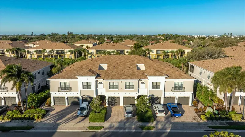 4044 Overture Cir #480, FL