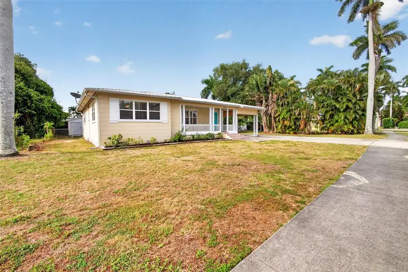 1420 Maravilla Ave, FL