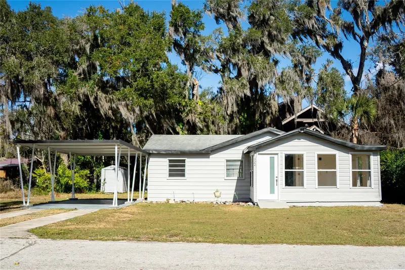 922 Cr 482a, FL