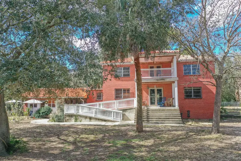 3655 N Scenic Hwy, FL