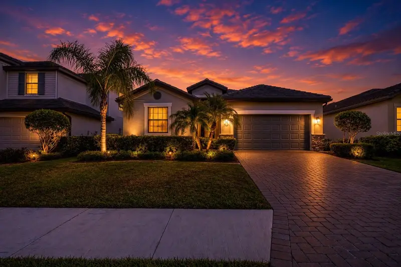 707 Fire Bush Ct, FL