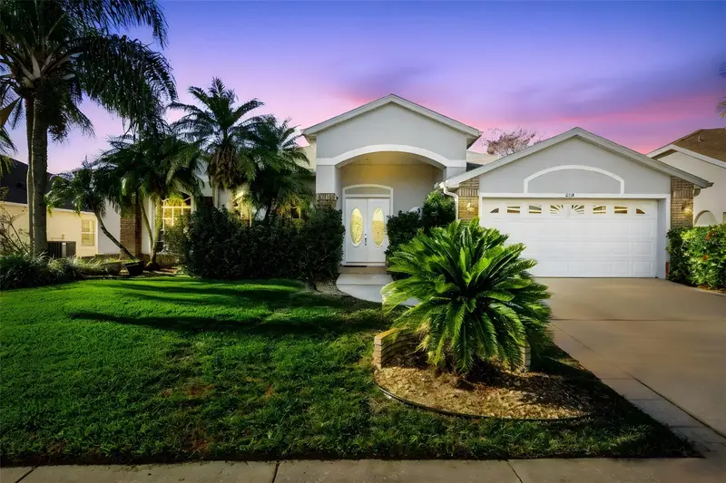 639 Lakehaven Cir, FL