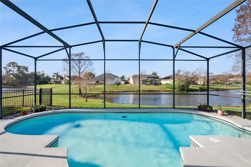639 Lakehaven Cir, FL