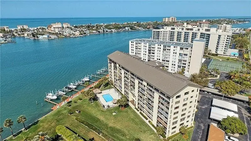 650 Island Way, FL