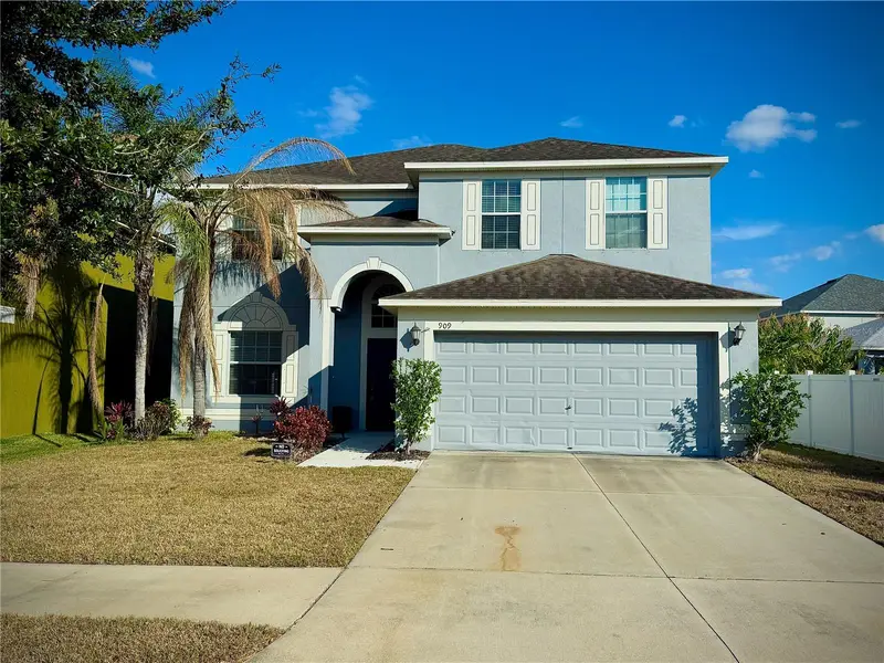 909 Meadow Glade Dr, FL