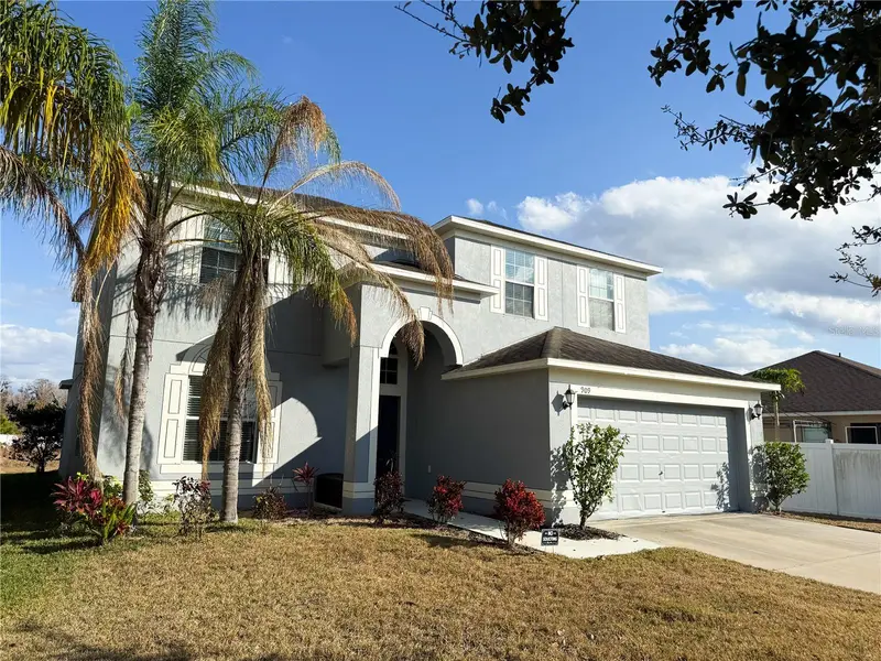 909 Meadow Glade Dr, FL
