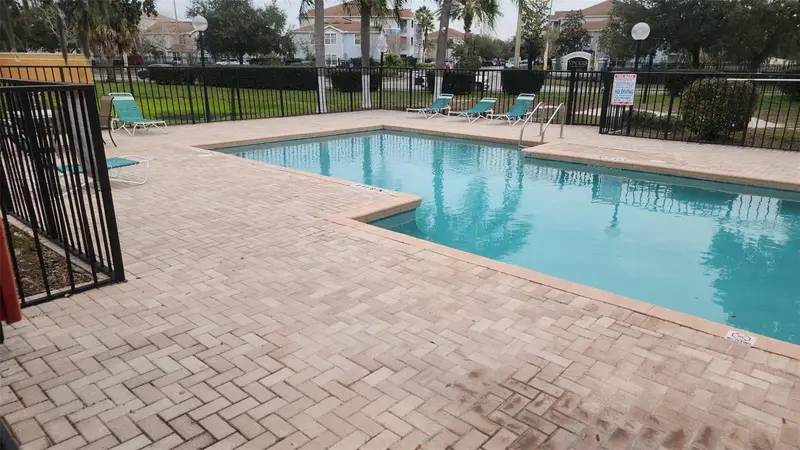 4540 Commander Dr #2224, FL