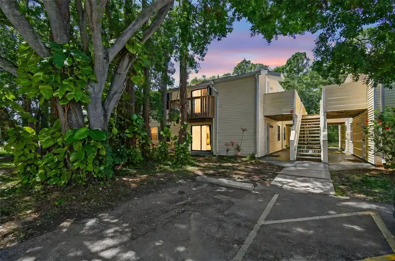 134 Sycamore Ln #H, FL