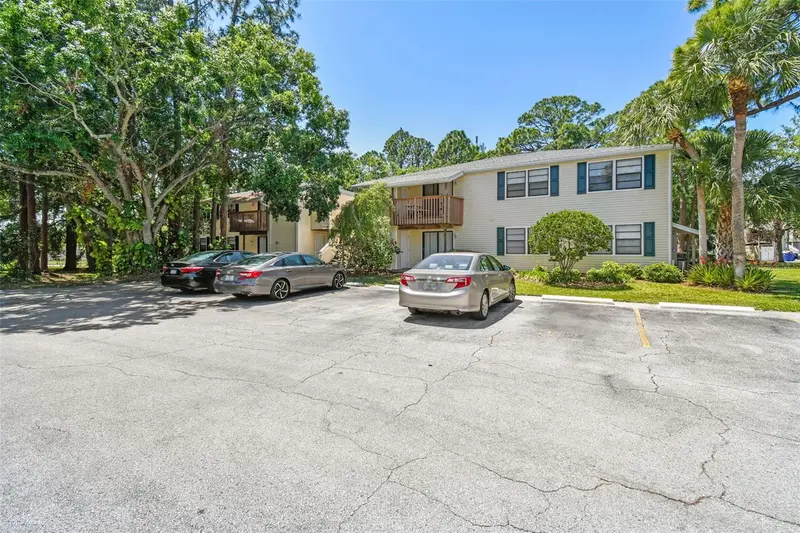 134 Sycamore Ln #H, FL