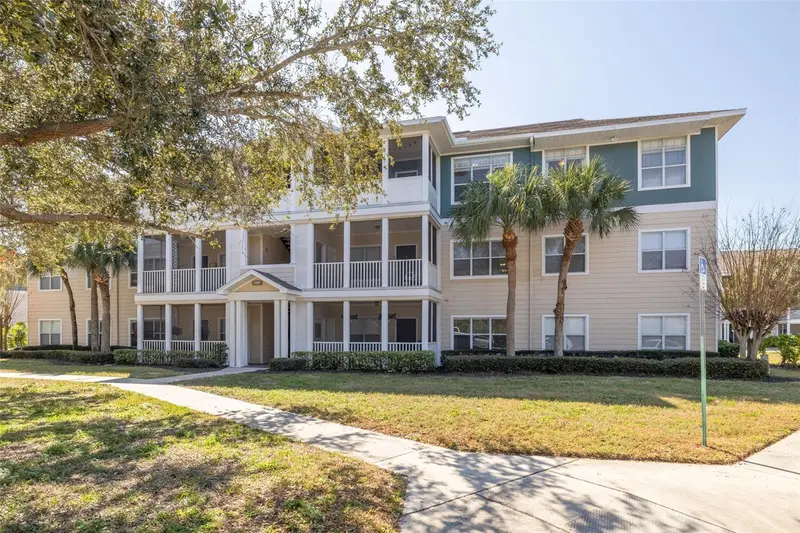 4802 W 51st St #812, FL