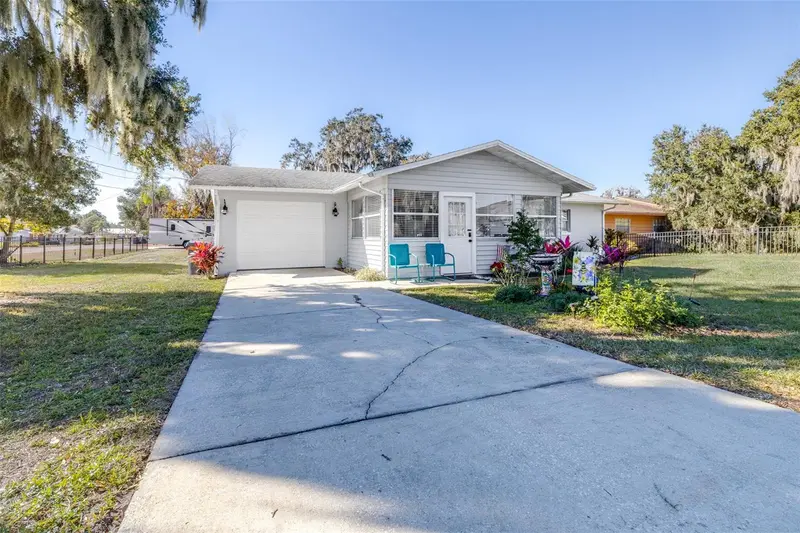 4742 Cypress Dr, FL