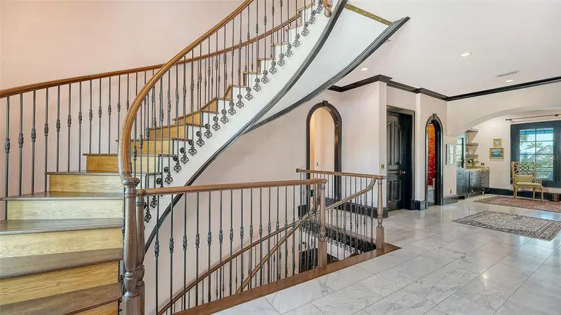 513 Villa Rosa Way, FL