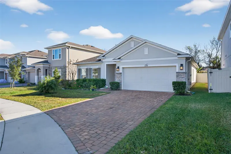 1245 Celery Oaks Ln, FL
