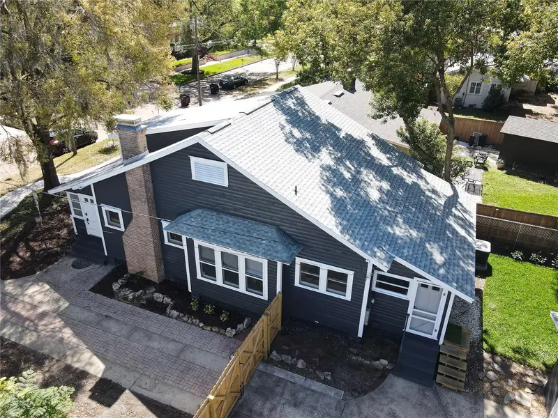 16 N Lawsona Blvd, FL