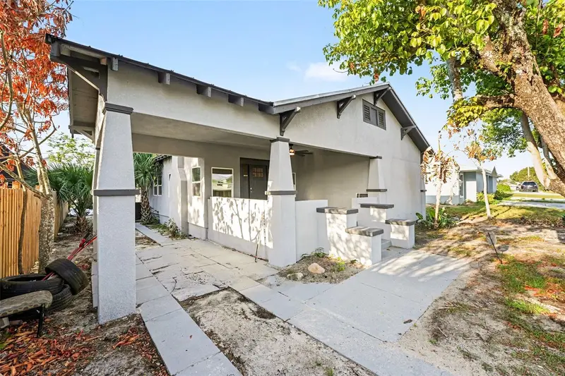 129 W Park Ave, FL