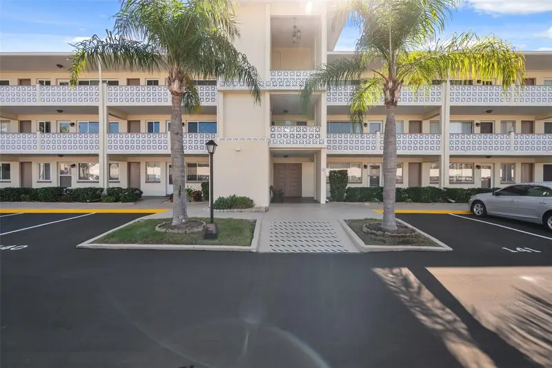 1235 S Highland Ave #1-207, FL