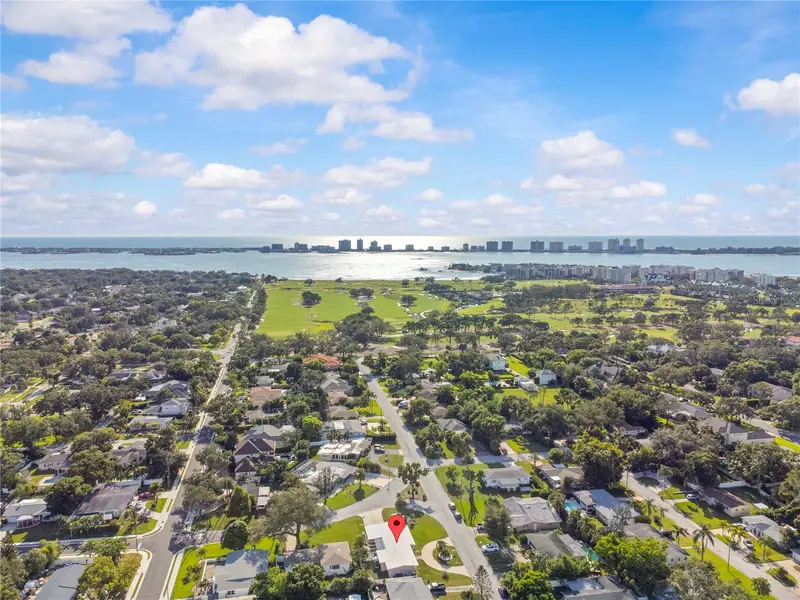 327 Sunny Ln, FL