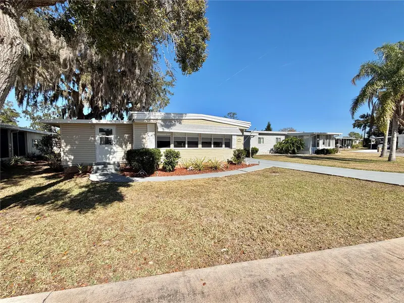 103 Tamarisk Way, FL