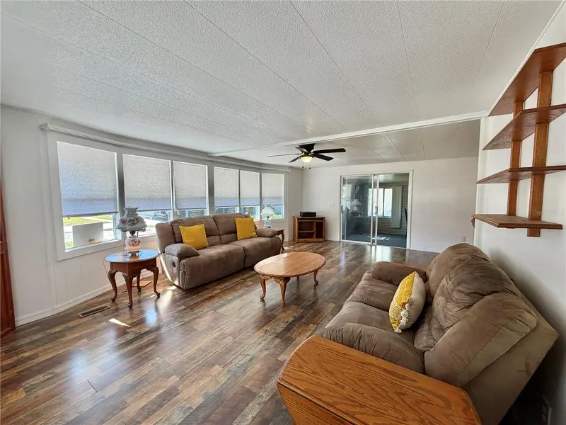 103 Tamarisk Way, FL