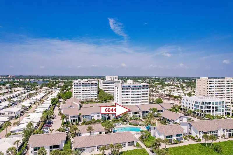 6044 W Peppertree Way #233b, FL