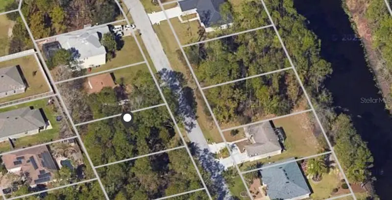 22 Price Ln, FL