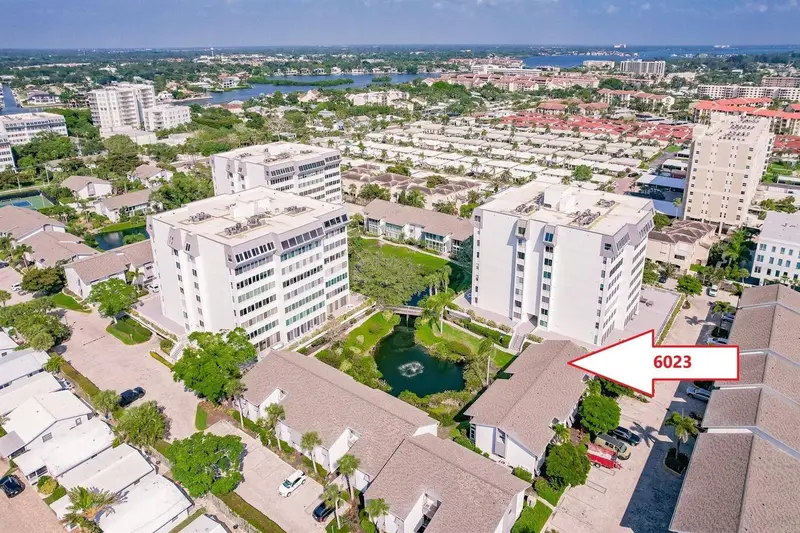 6023 W Peppertree Way #235, FL