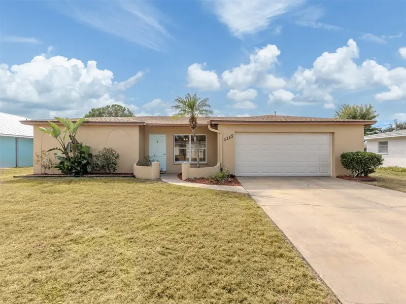 1215 Mango Ave, FL