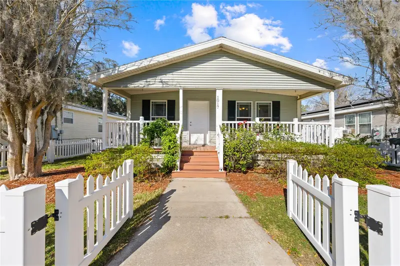 1017 Patrick St, FL