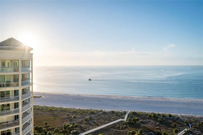 1170 Gulf Blvd #2203, FL
