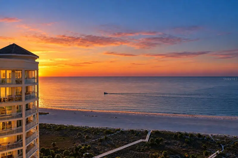 1170 Gulf Blvd #2203, FL