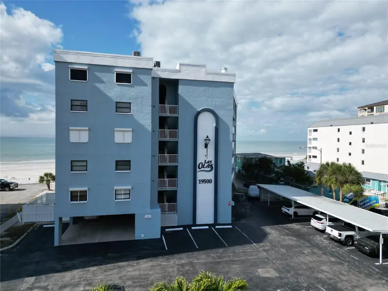 19500 Gulf Blvd #102, FL