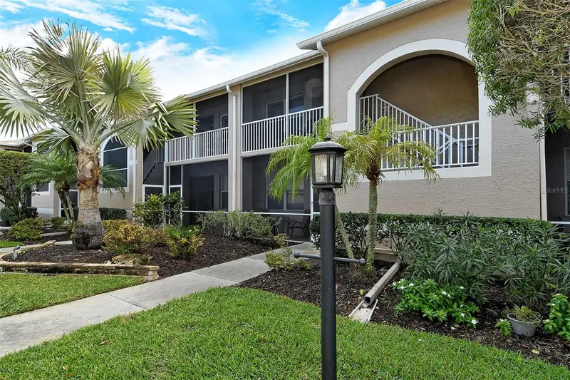 5370 Hyland Hills Ave #2724, FL