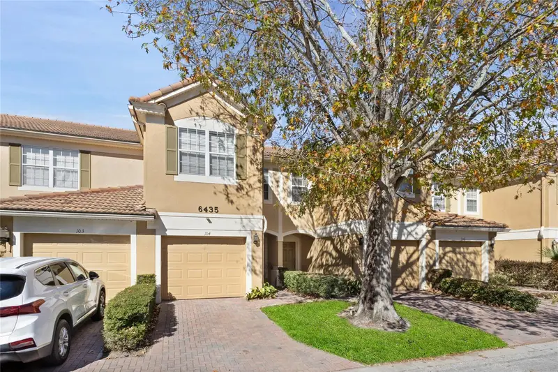 6435 Ranelagh Dr #104, FL
