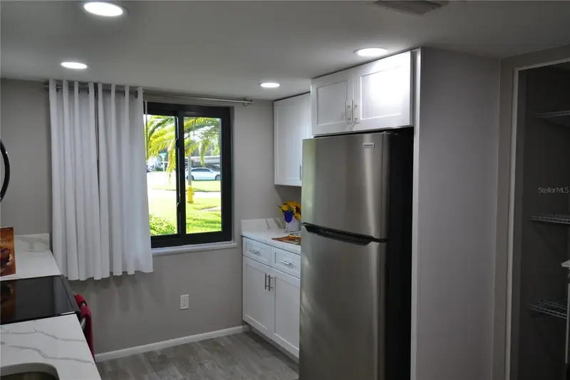 135 W Cypress Ct, FL