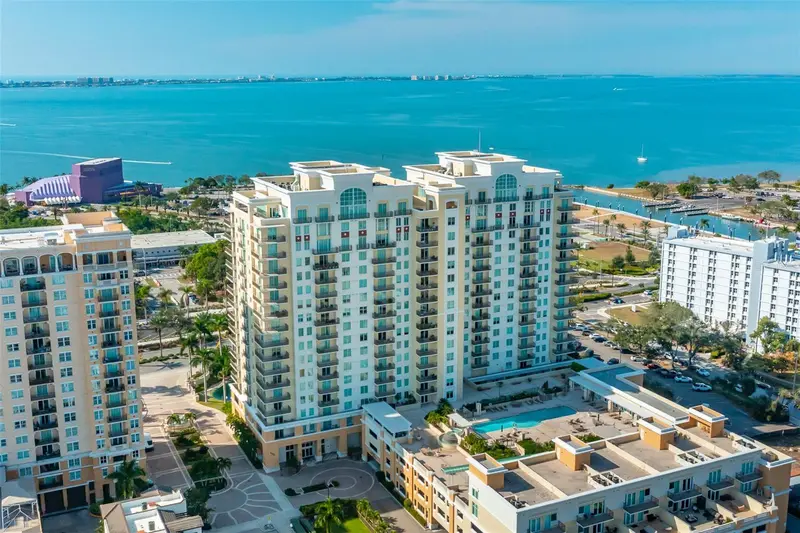 800 N Tamiami Trl #611, FL
