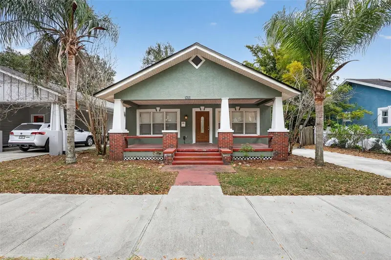 1311 E Caracas St, FL
