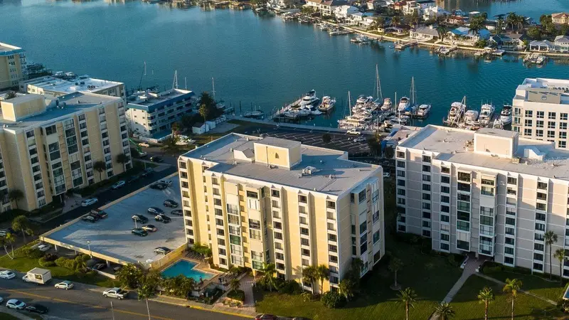 830 S Gulfview Blvd #502, FL