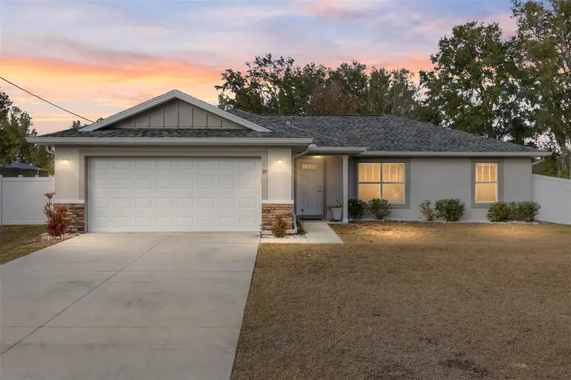 99 Pecan Dr, FL