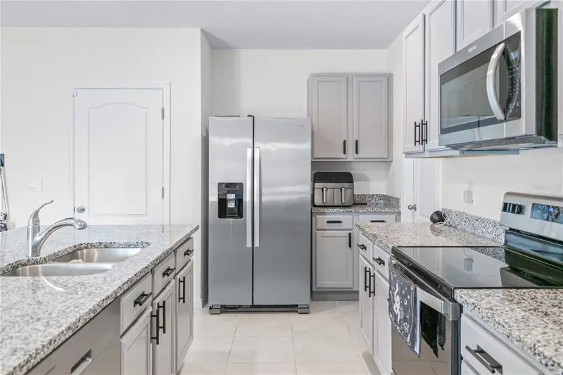 2454 Taloncrest, FL