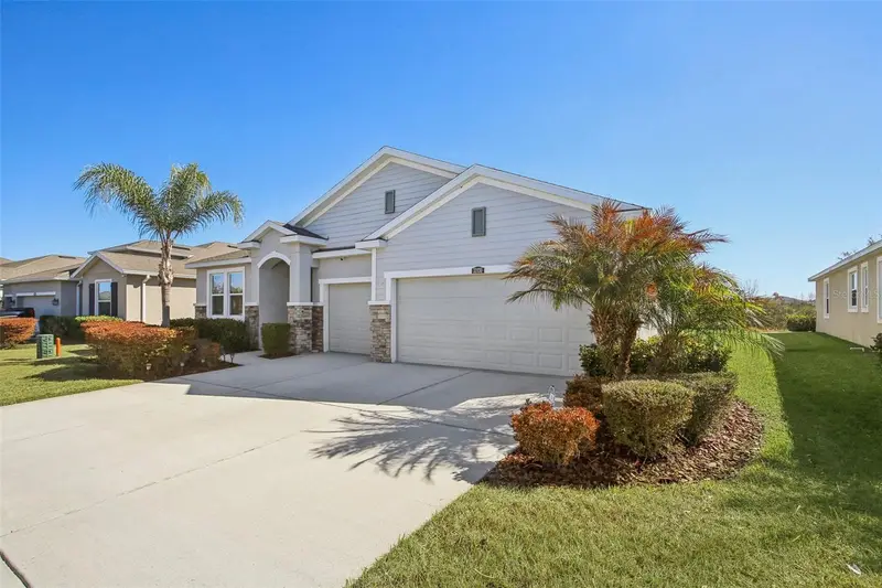 32030 Goddard Dr, FL