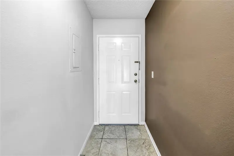 650 Island Way #204, FL