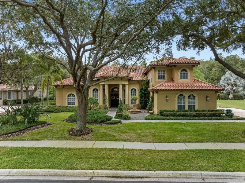 531 Isleworth Close, FL