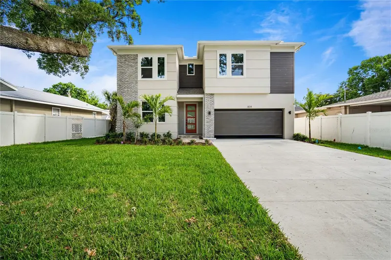 804 W Peninsular St, FL