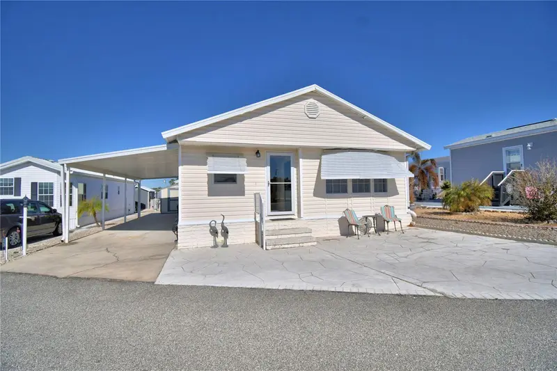 251 Patterson Rd #B26, FL