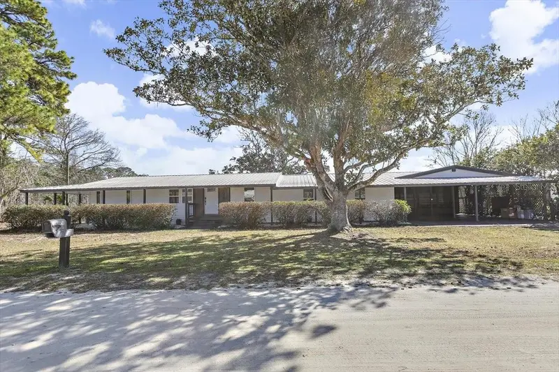126 Georgia Ave, FL