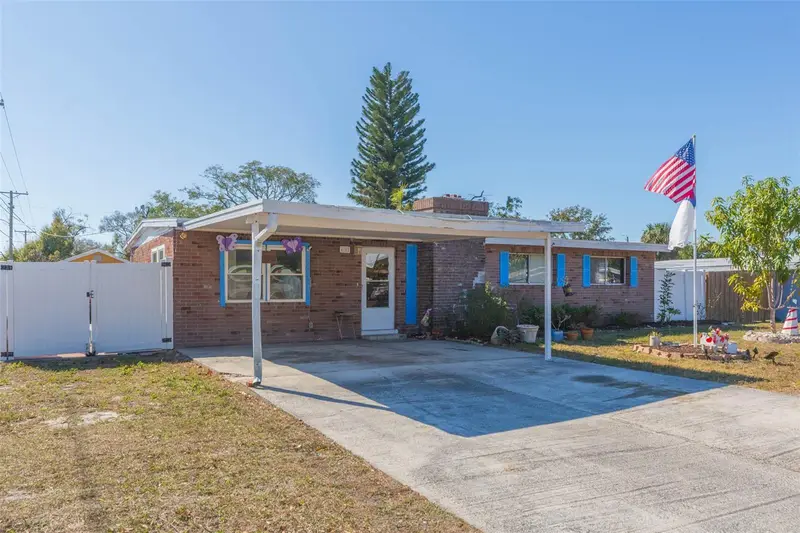 4102 W Fairview Hts, FL
