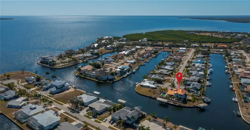 290 Tait Ter Se, FL