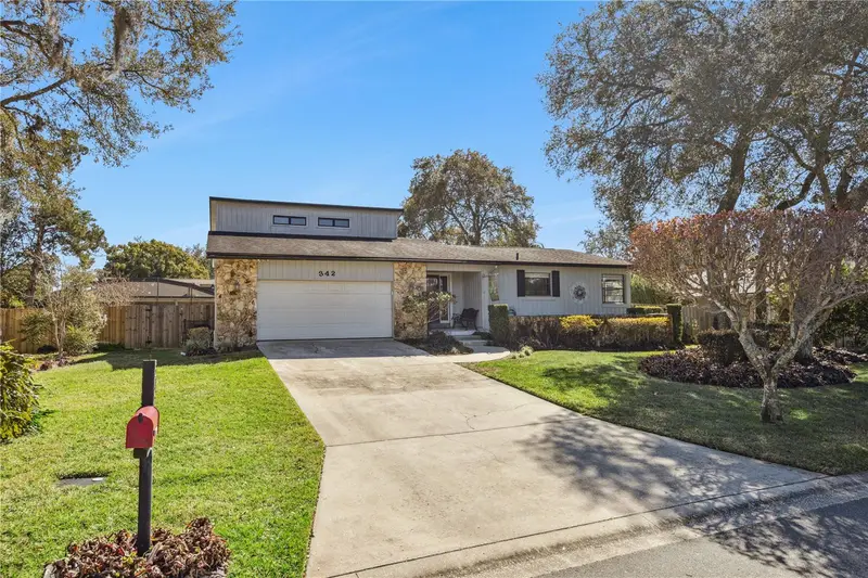 342 Coble Dr, FL