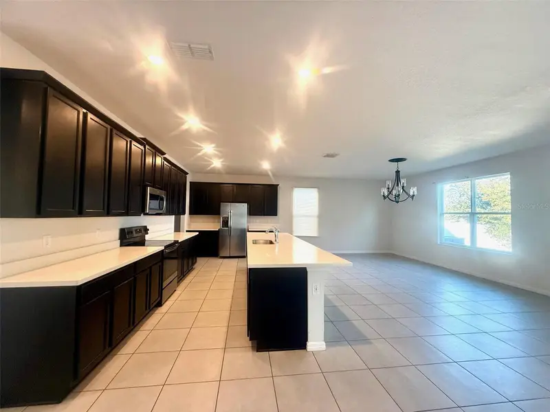 423 Kestrel Dr, FL