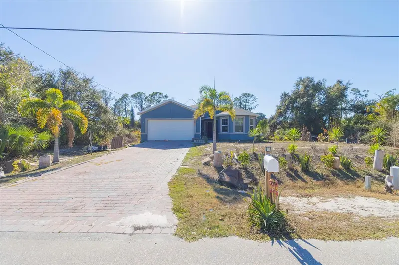 1421 Oregon Ln, FL